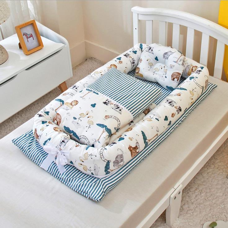 Portable Crib Middle Bed