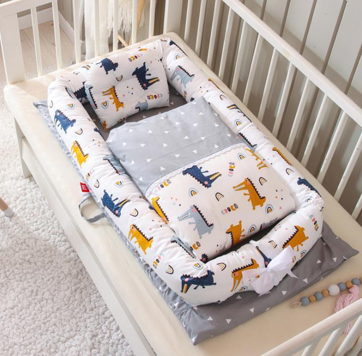 Portable Crib Middle Bed