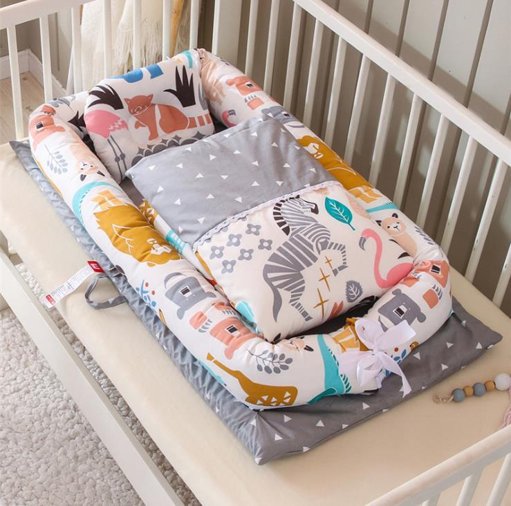 Portable Crib Middle Bed