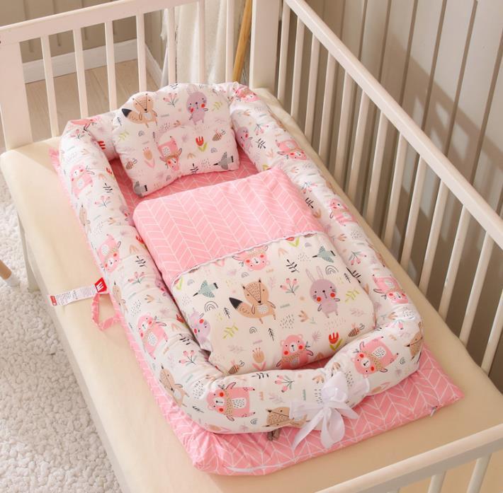 Portable Crib Middle Bed